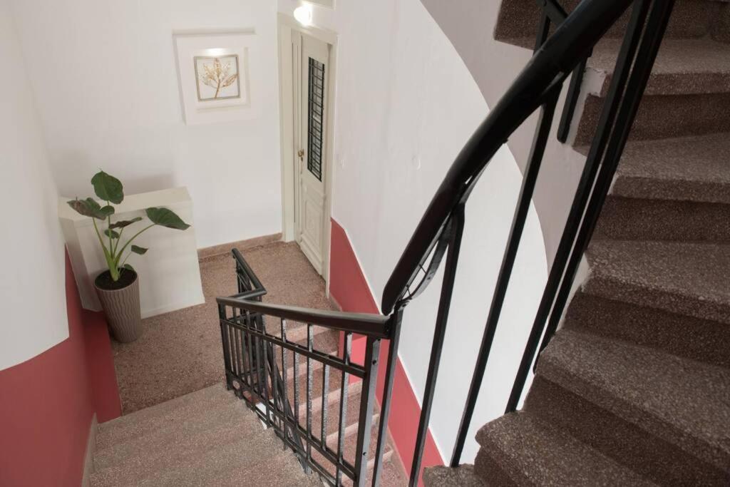 Elegant Apartment In The Heart Of Heraklion ภายนอก รูปภาพ