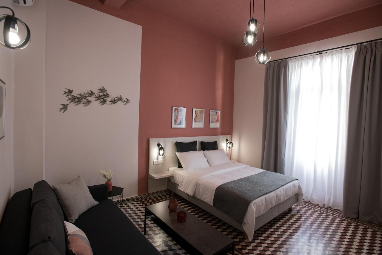 Elegant Apartment In The Heart Of Heraklion ภายนอก รูปภาพ