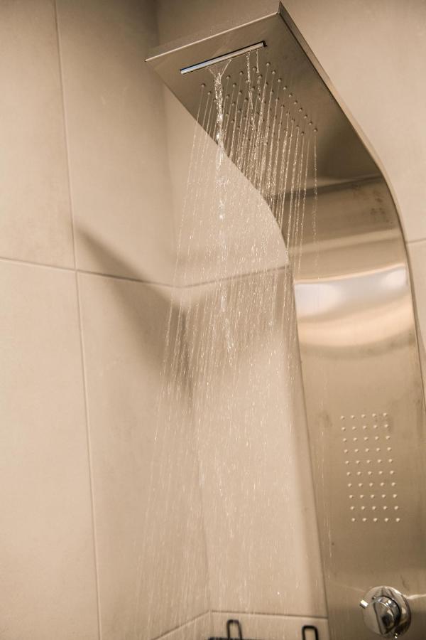Elegant Apartment In The Heart Of Heraklion ภายนอก รูปภาพ